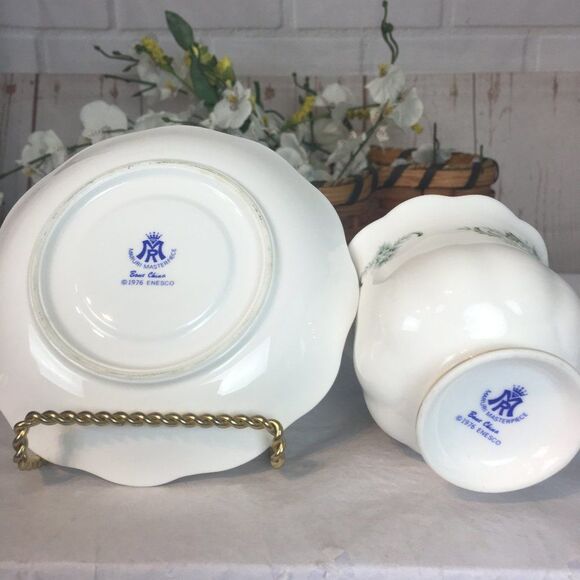 Vintage 70s Enesco December Dainty Green Floral Bone China Teacup Set - Picture 7 of 10